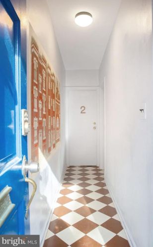 1739 Corcoran St, Washington DC  20009-2405 exterior