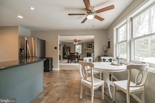 915 Standish Ave, Huntingdon Valley PA 19006-8725 exterior