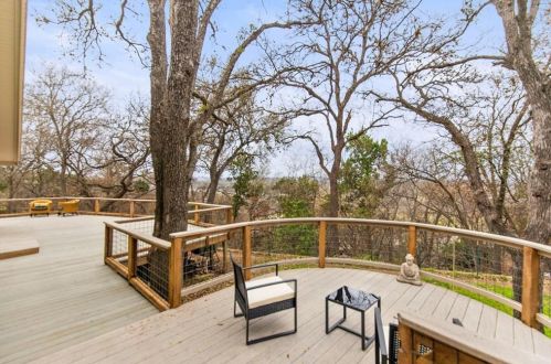 902 Bluebonnet Ln, Austin TX 78704-4025 exterior