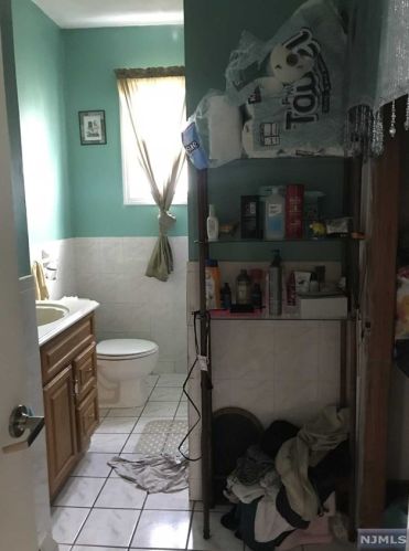 38 Goshen St, Paterson NJ 07503-2208 exterior