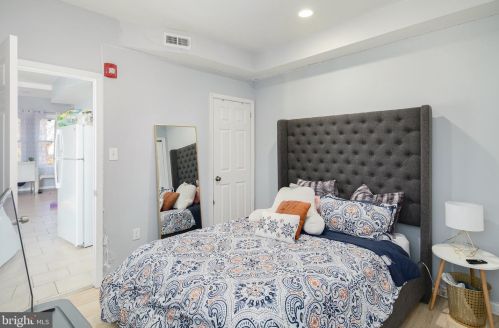 5102 Larchwood Ave, Philadelphia PA 19143-1514 exterior