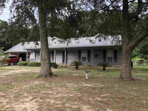 5558 Wesley Dr, Milton, FL 32570-8208