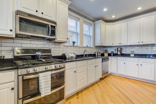 4445 Major Ave, Chicago IL 60634-5215 exterior