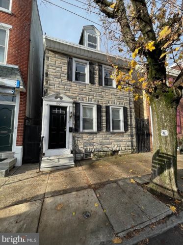 1104 Marlborough St, Philadelphia, PA 19125-4139