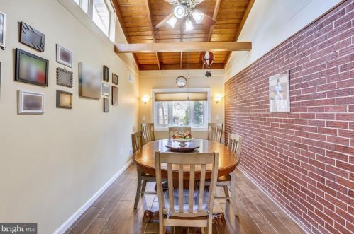 8 David Ct, Silver Spring MD exterior