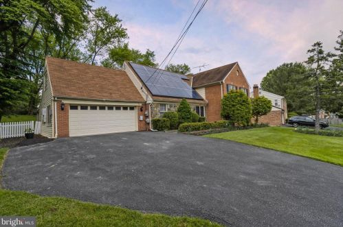 2609 Village Ln, Silver Spring, MD 20906-2305