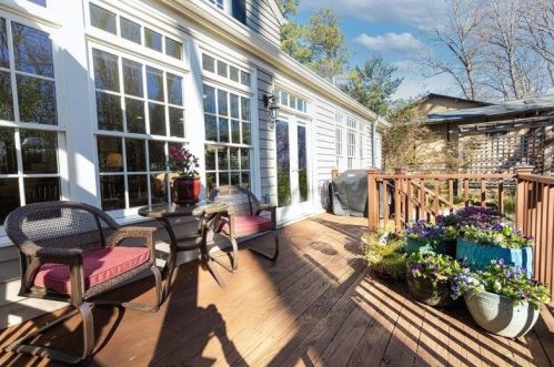 3893 Lake Forrest Dr, Atlanta, GA 30342-4137