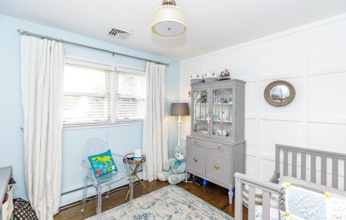 142 Bedford Ave, Iselin NJ 08830-2455 exterior