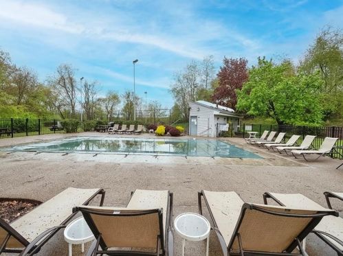 553 Sloop Rd, Pittsburgh PA  15237-4504 exterior