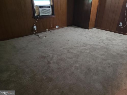 319 Engle St, Chester PA 19013-2509 exterior