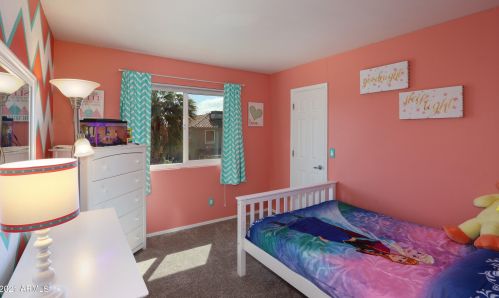 4331 Amberwood Dr, Phoenix AZ 85045-4209 exterior