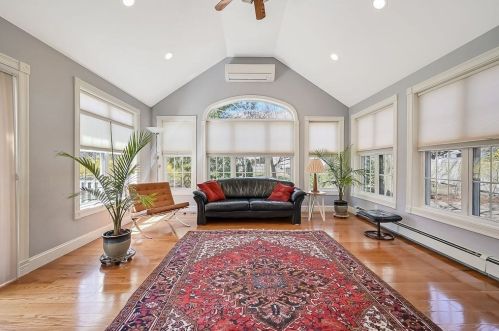 2 Trevor Ln, Worcester MA  01605-1081 exterior