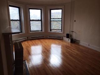 467 Commonwealth Ave, Boston MA  02467-1004 exterior