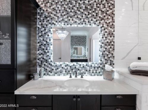 39618 12 St, Phoenix AZ 85086-8850 exterior