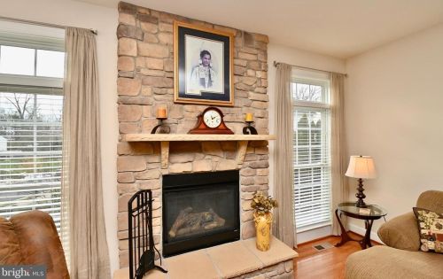 5718 Colfax Ave, Alexandria VA 22311-1012 exterior