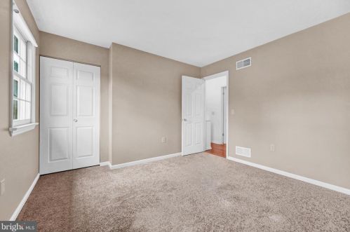 1739 Conard Rd, Lancaster PA 17602-1302 exterior