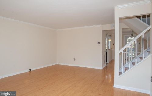 6528 Brookleigh Way, Alexandria, VA 22315-3646