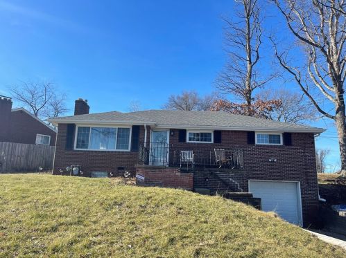 348 Moon Clinton Rd, Moon Twp PA  15108-2432 exterior