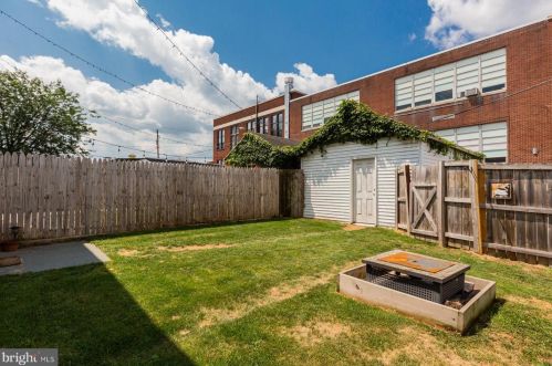 932 Lititz Ave, Lancaster PA 17602-1919 exterior