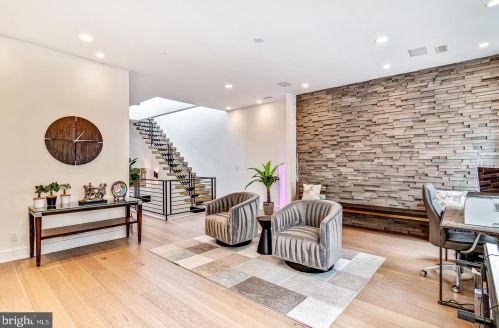 1261 26 St, Philadelphia PA 19146-4402 exterior