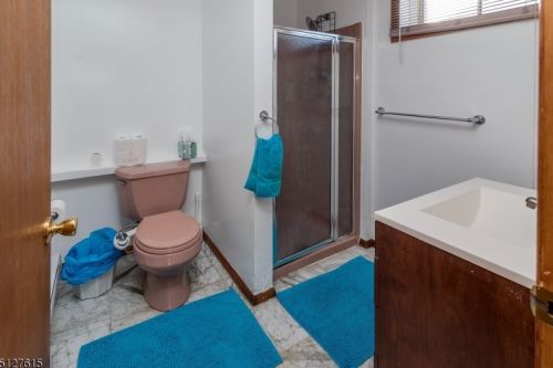 24 Brownstone Ter, Paterson NJ  07506-3447 exterior