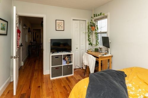 442 4 St, Boston MA 02127-2653 exterior