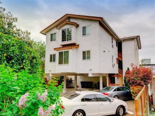 2215 14th Ave, Seattle WA  98144-4209 exterior