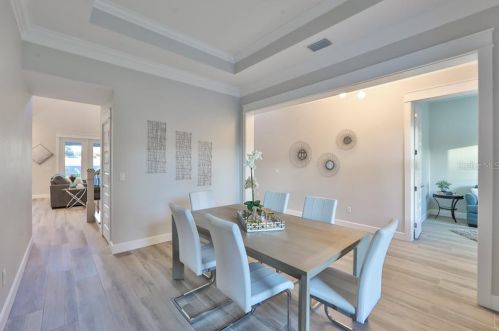 3404 Bay Vista Ave, Tampa FL 33611-1227 exterior