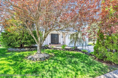 15 Emily Dr, Old Bridge NJ 08857-3809 exterior