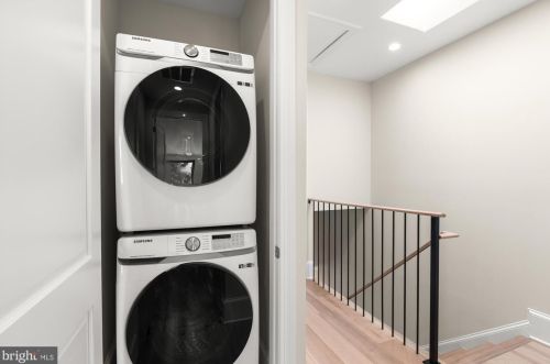 1868 Monroe St, Washington DC  20018-2736 exterior