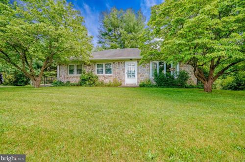 1224 Kauffman Rd, Pottstown, PA 19464-2302