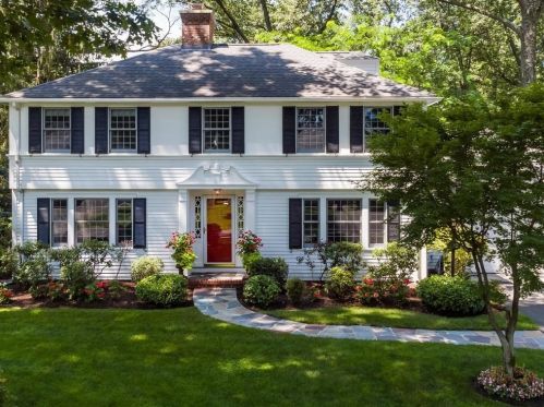 132 Rugby Rd, Springfield, MA 01106-1532