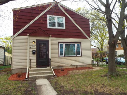 5931 Siegfried Pl, Milwaukee WI 53214-1842 exterior