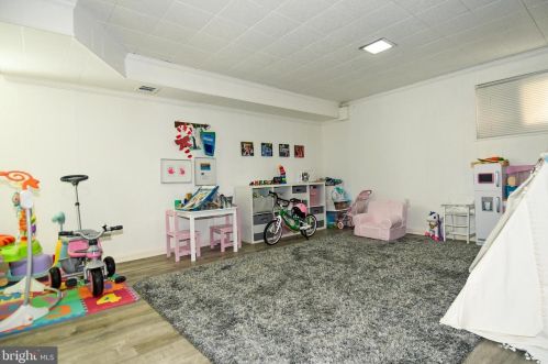 236 Jenkins St, Alexandria VA 22304-4907 exterior