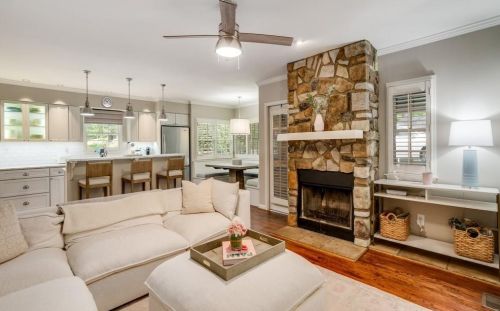 2505 Forrest Way, Atlanta GA  30305-3716 exterior