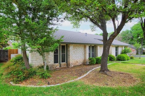 7300 Danwood Dr, Austin TX 78759-3755 exterior