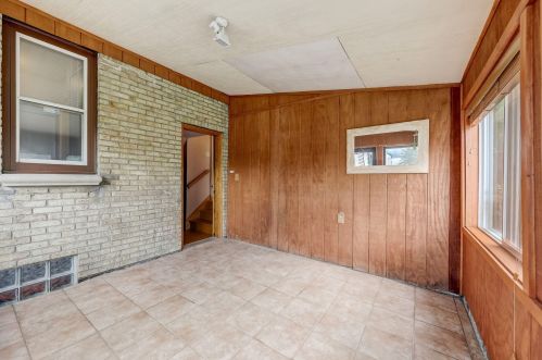 300 80, Milwaukee WI 53214-4548 exterior