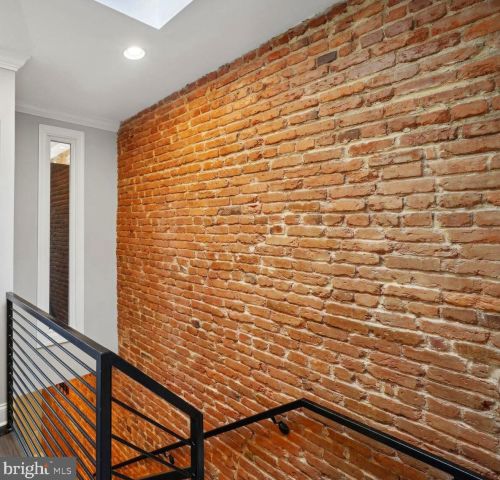 226 S St, Washington DC  20002-1526 exterior