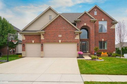 18217 Tiger Dr, Macomb Township, MI 48042-1738
