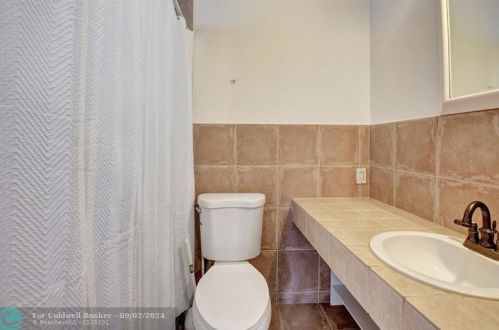 1364 4 St, Boca Raton FL 33486-4433 exterior