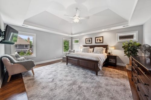 670 Bryan St, Elmhurst IL 60126-4342 exterior