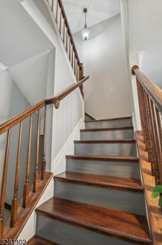 609 Donato Cir, Scotch Plains NJ  07076-1074 exterior