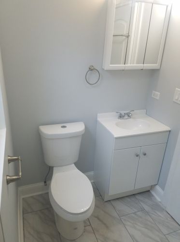 1718 71st St, Chicago IL 60629-2005 exterior