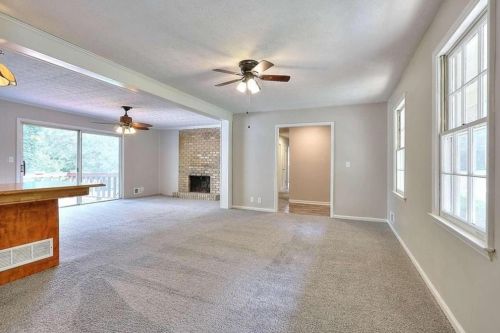 1801 Driftwood Pl, Lithonia GA  30078-2468 exterior