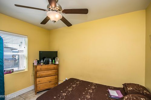 430 42nd St, Phoenix AZ 85032-1403 exterior