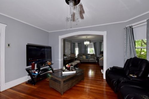 15 Cleveland Rd, Salem MA 01970-4415 exterior