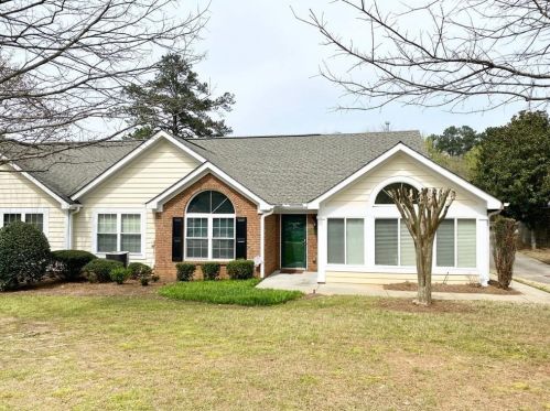 201 Cascade Park Dr, Atlanta, GA 30331-2247