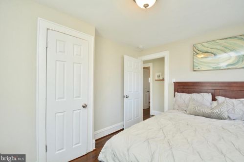 2411 30 St, Washington DC 20018-1532 exterior