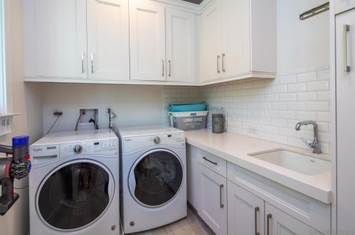 712 Ave, San Diego CA 92118-1716 exterior