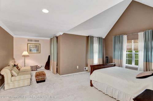 19 Cres Rd, Old Bridge NJ 08857-4101 exterior